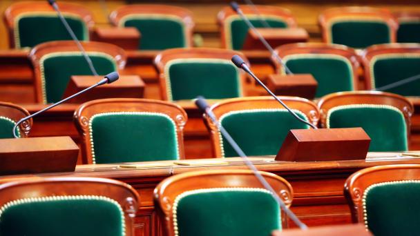 Seats in parliament or commons